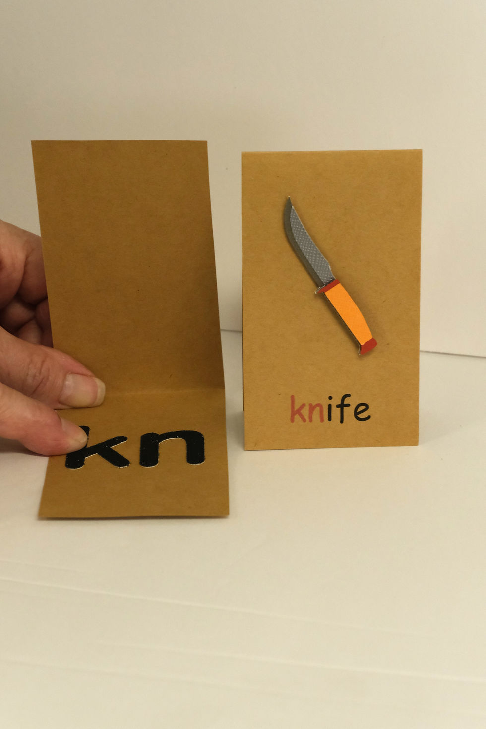 Thumbnail: kn - knife   Key Word Tracer