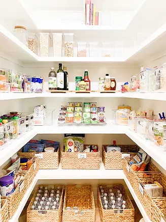 Pantry.JPG