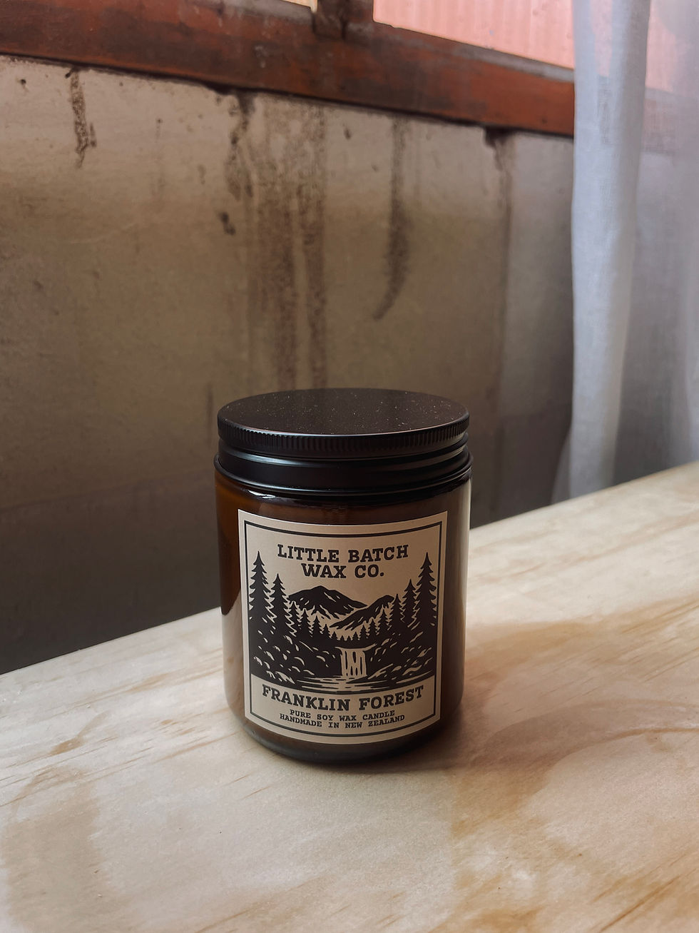 Thumbnail: "FRANKLIN FOREST " pure soy candle / fire, smoke, amber and moss