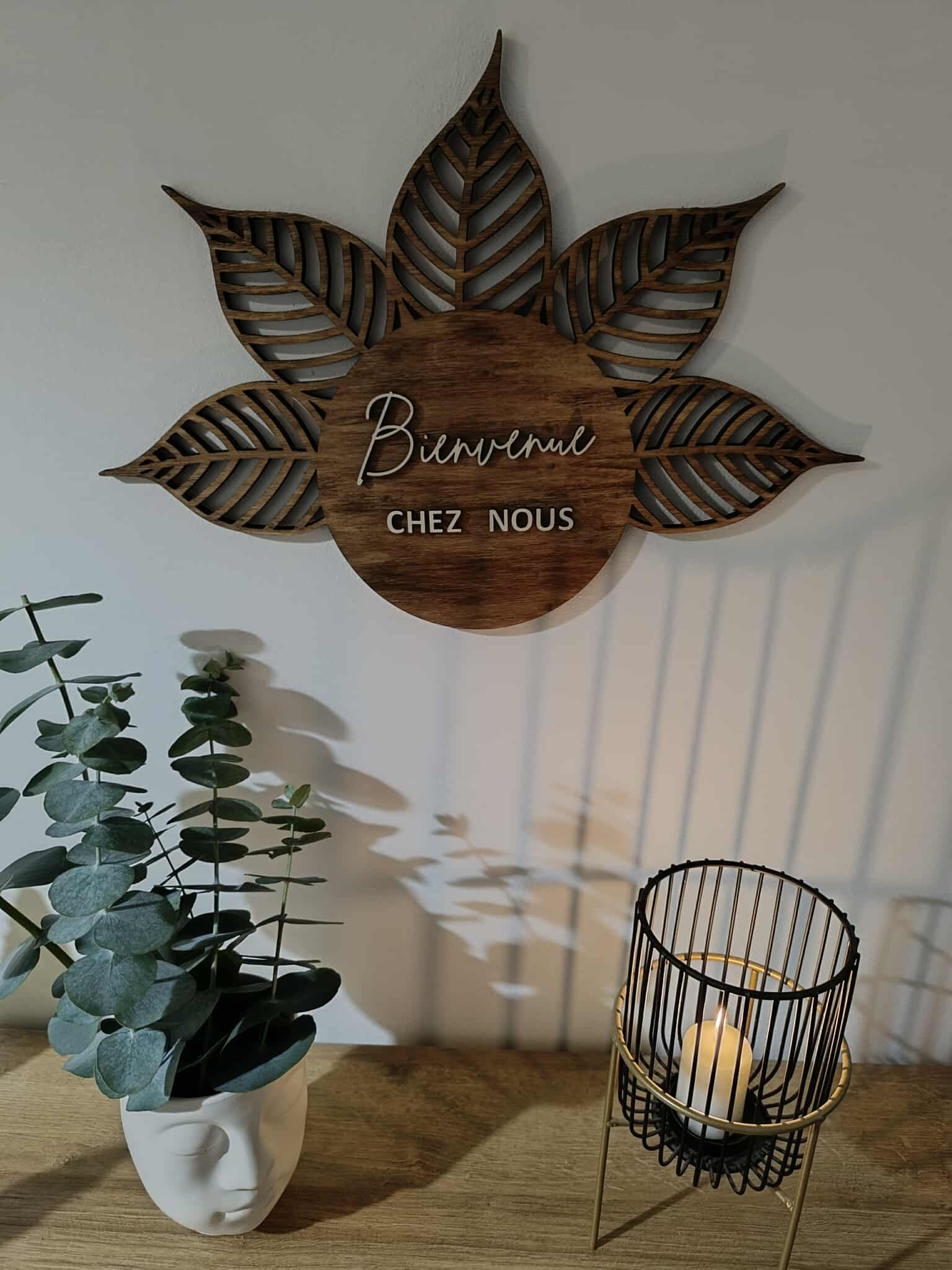 "Bienvenue chez Nous"