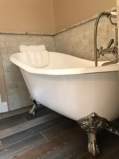 Vintage Inspired Tub