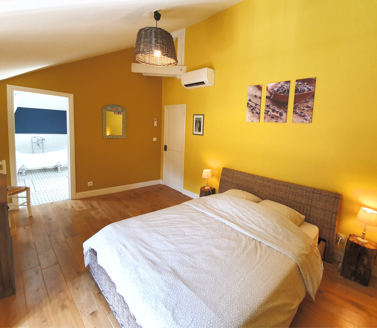 Chambre Pavillon de Chasse - Château Portos