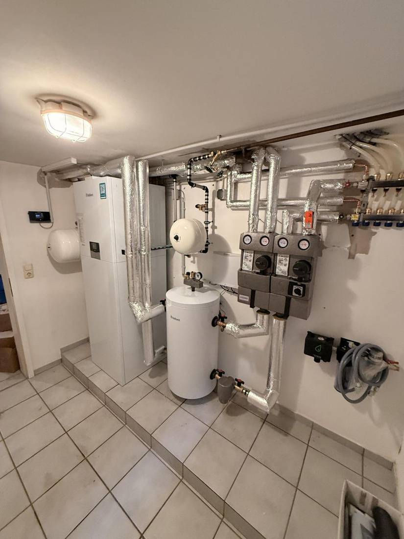 Inneneinheit einer Wärmepumpe von Vaillant nach Modernisierung