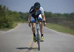Cycliste sur la route