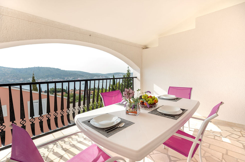 Blue Lagoon -terrace 2