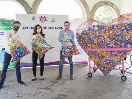Apoyan a morelenses con cáncer; recolectan 3 toneladas de tapitas
