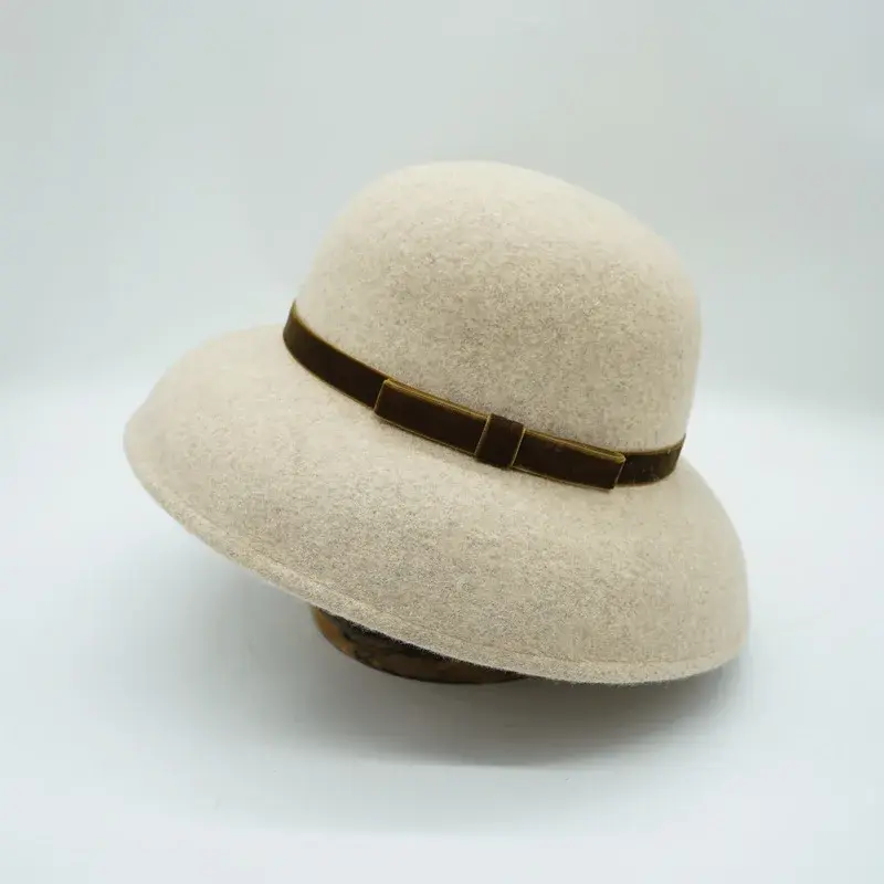 Thumbnail: 100% Wool Bell Hat