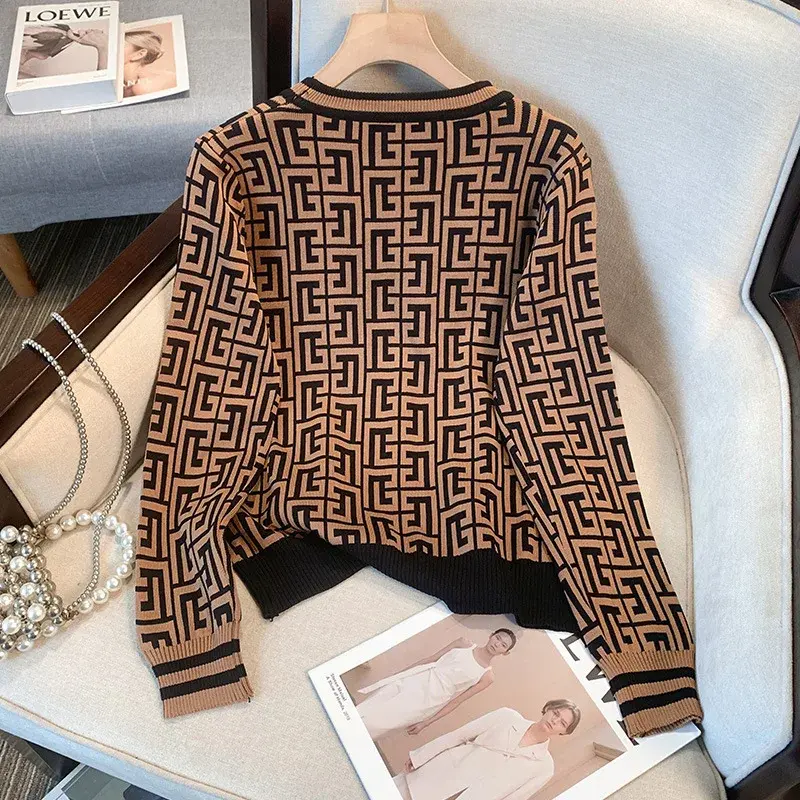 Thumbnail: Knit Round Neck Pullover Sweater