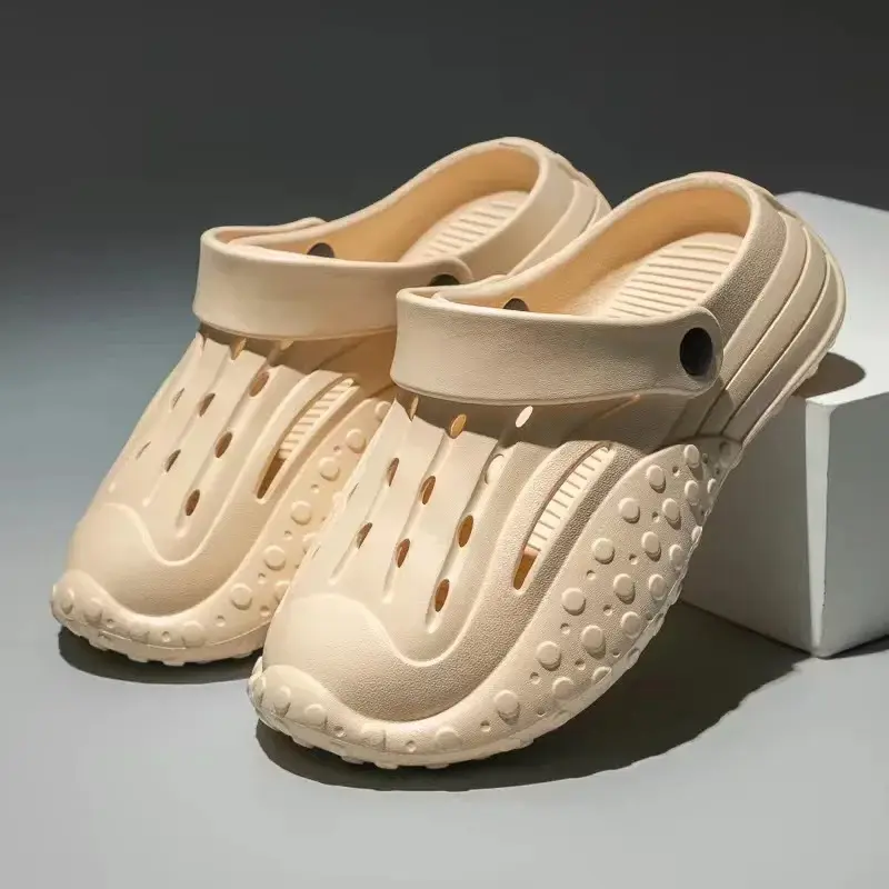 Thumbnail: Comwarm Men‘s Summer Hole Slippers