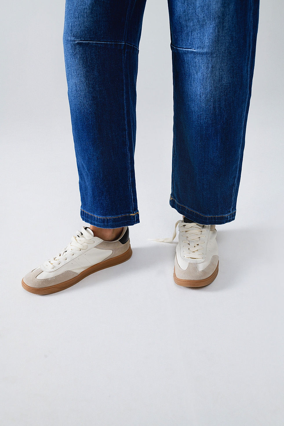 Thumbnail: Blue Straight Jeans With Seam Details