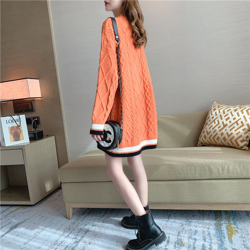 Thumbnail: Round Neck Loose Fit Cable Knitted Sweater