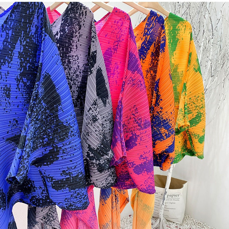 Thumbnail: Kimono Sleeve Tie Dye Printed Maxi Dresses