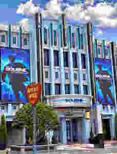 Soft opening da nova atração Bourne Stuntacular no parque Universal Orlando