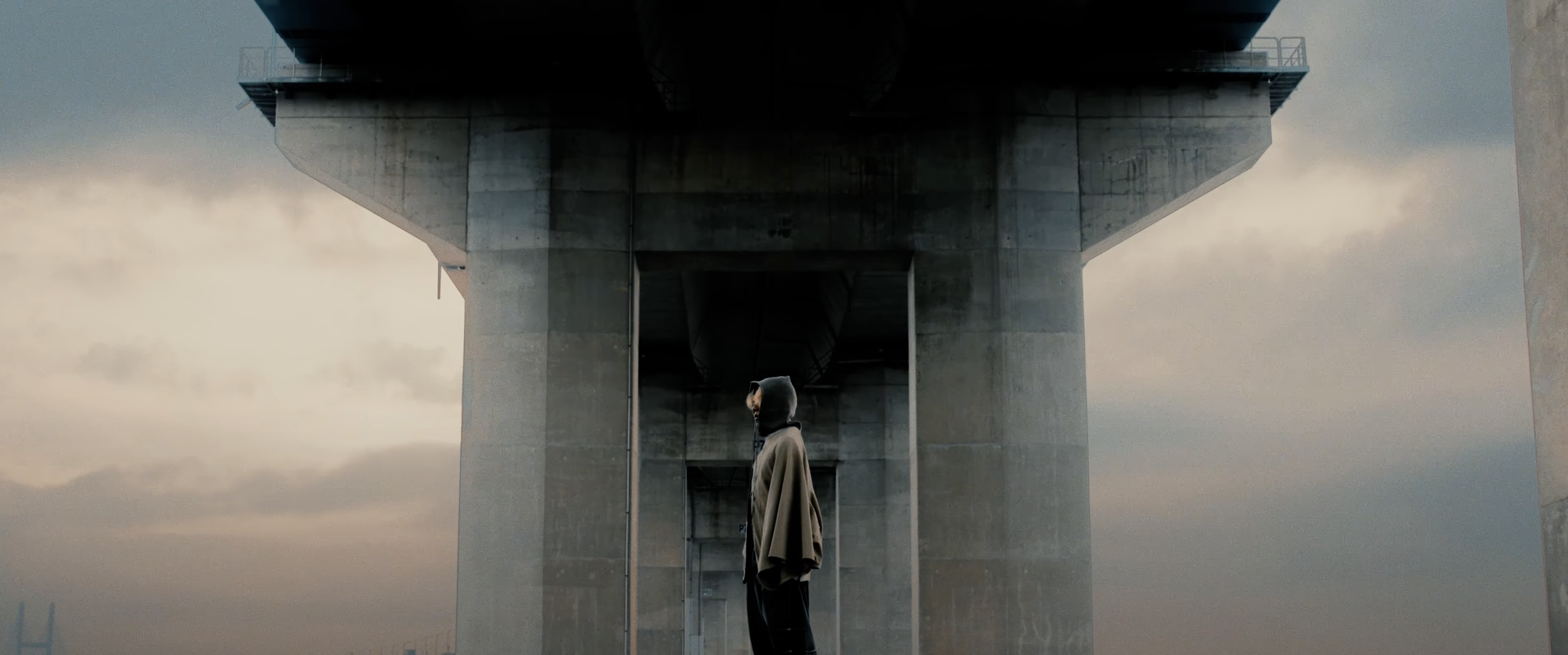 Dominantly / Love (Feat. HESSE)