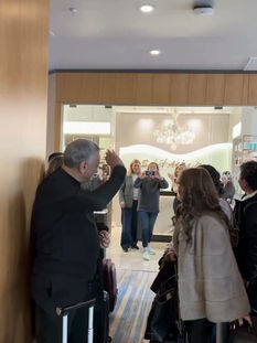 Sabit Akkaya saç tasarımı Özlem Süer Sofya defilesi backstage