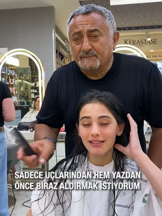 Sabit Akkaya kuaför salonunda Helin Kandemir saç tasarımı ve bakımı.