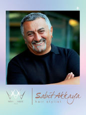 Miss Turkey 2022 finalistlerinin saç tasarımları, Sabit Akkaya'ya emanet.