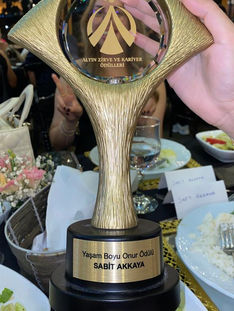 Altın Zirve ve Kariyer Ödülleri