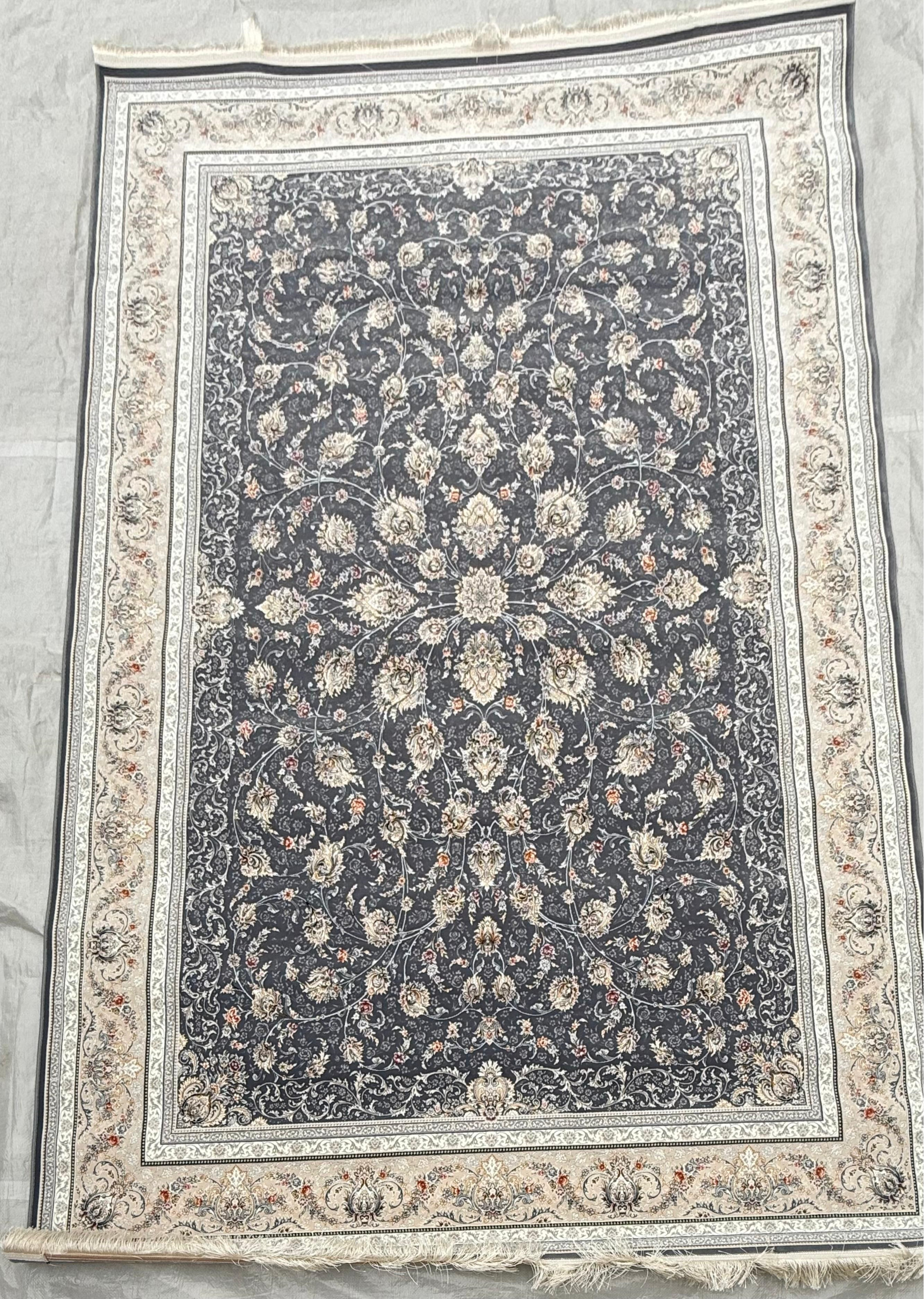 Elegance Collection Machine Made Rug