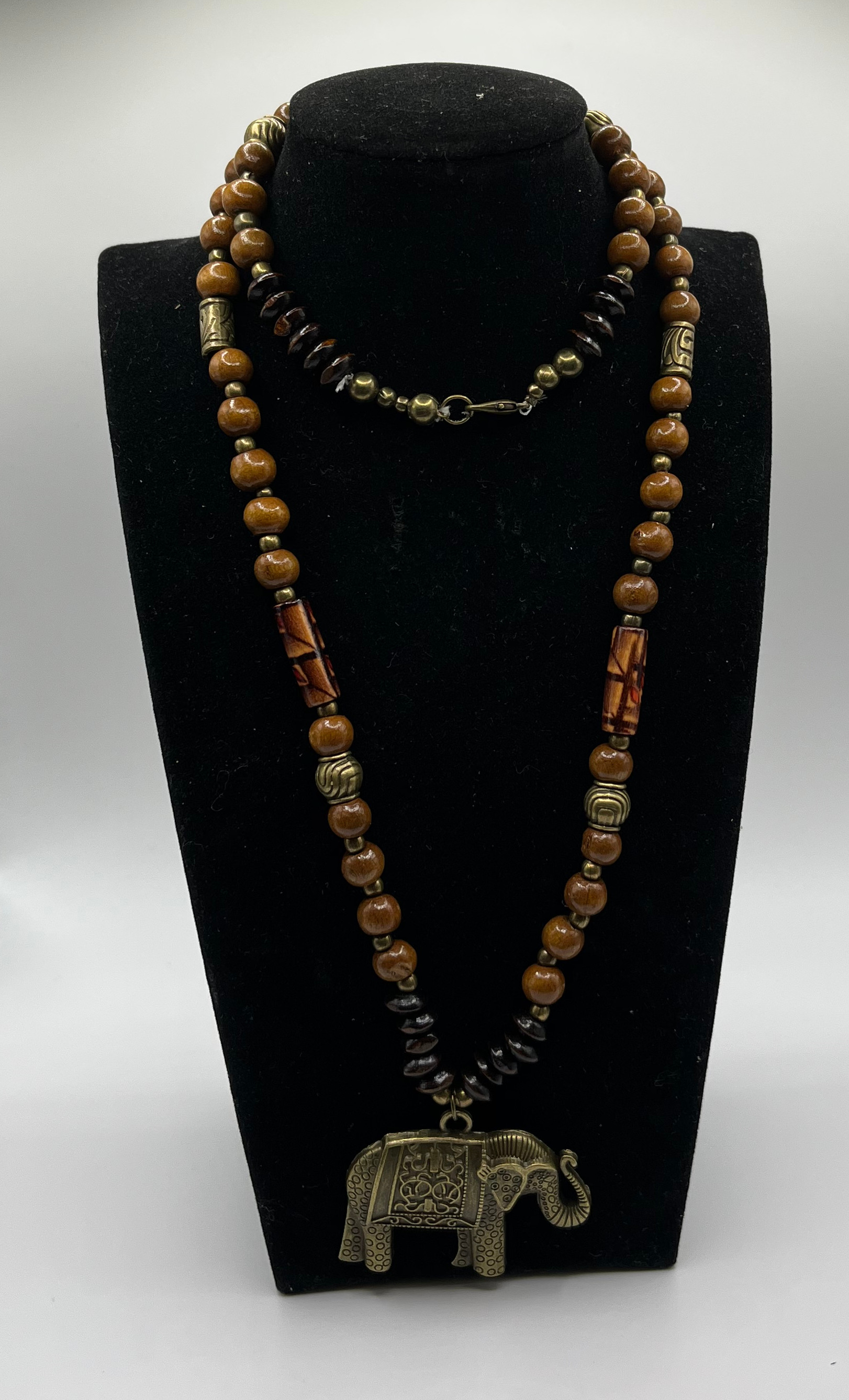 Male King Elephant Beaded Necklace