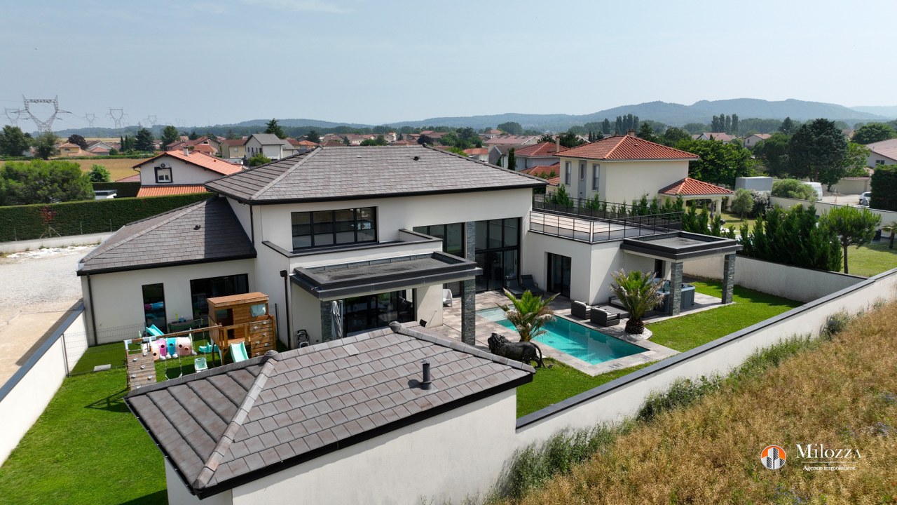 Agence immobiliere a saint-quentin-fallavier Maison a vendre de prestige a satolas et bonce