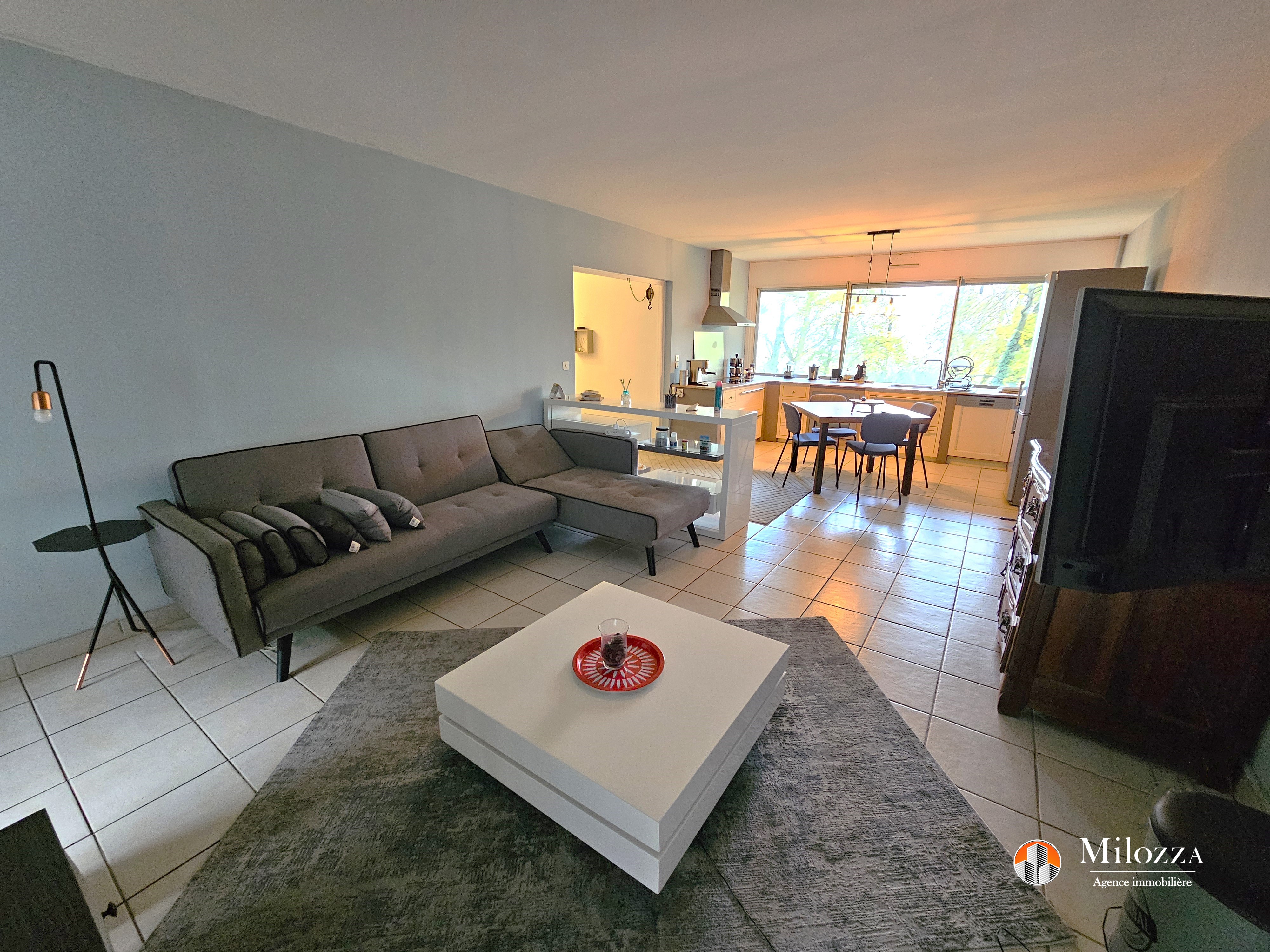 Appartement à Vaulx Milieu — photo 2