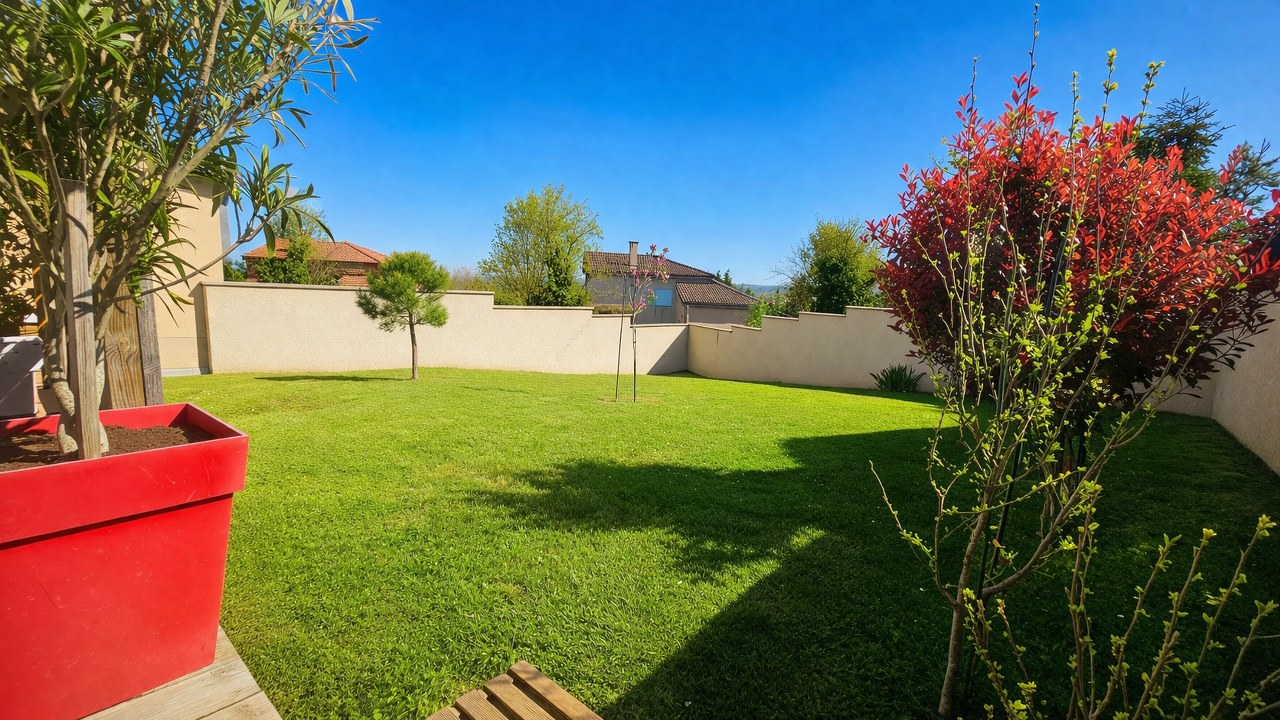 Maison à Saint-Quentin-Fallavier — photo 12