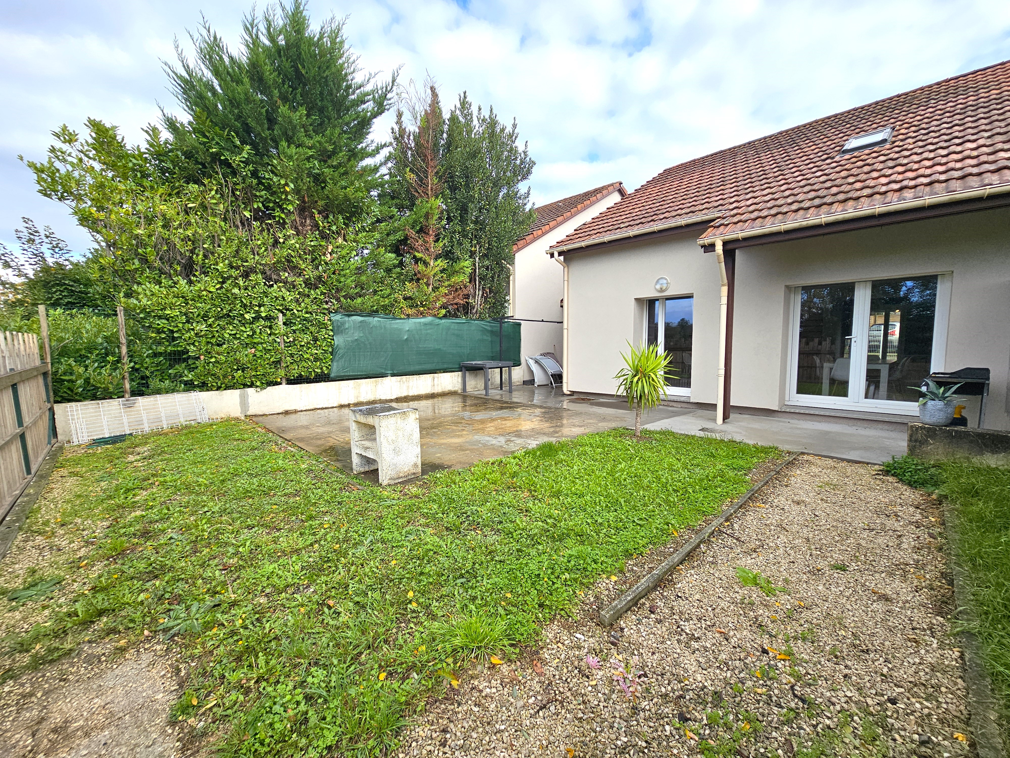 Maison à L'isle D'abeau — photo 1