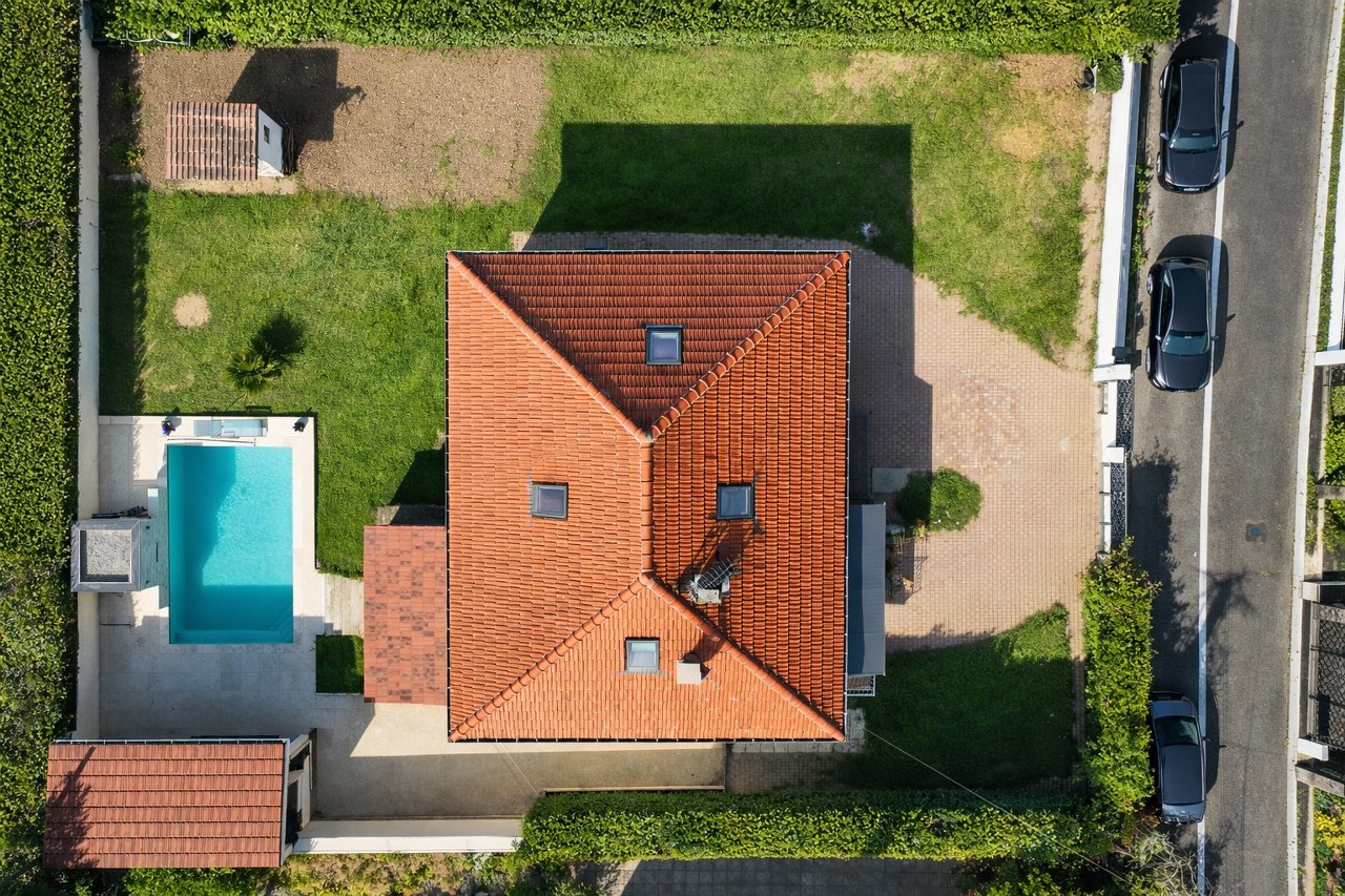 Maison à La Verpillière — photo 1