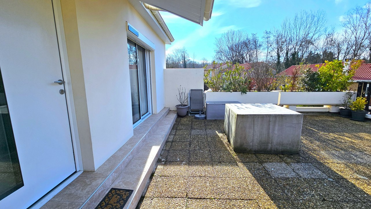 maison-a-villefontaine-a-vendre-agence-immobiliere