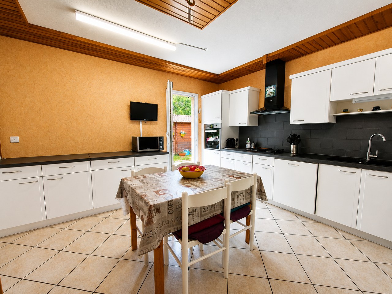 Maison à Villefontaine — photo 8