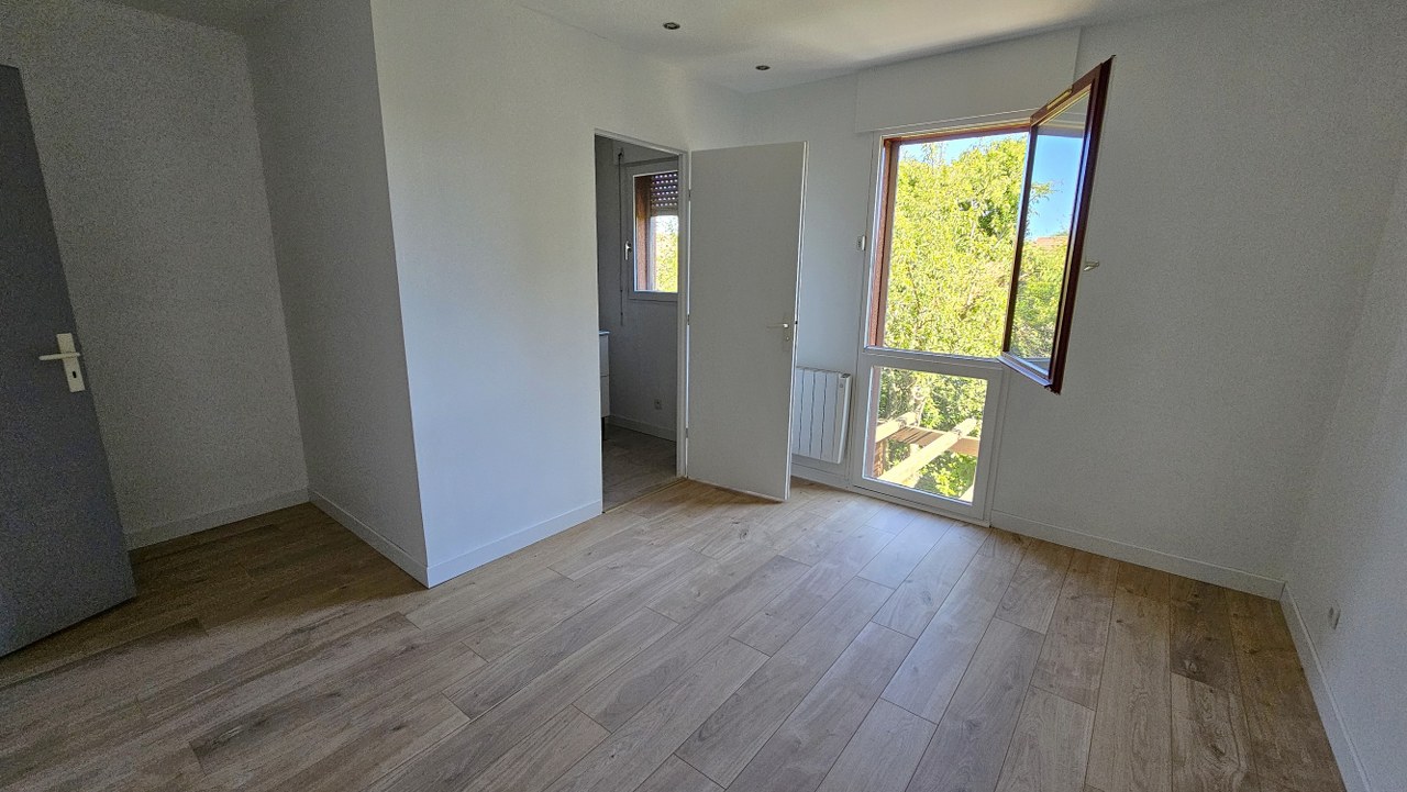 Maison à Vaulx-Milieu — photo 7