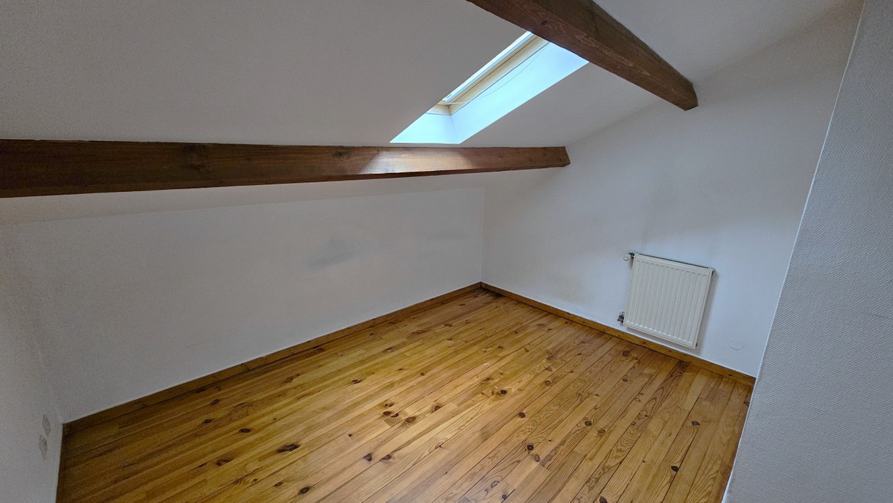 Appartement à L'isle D'abeau — photo 4