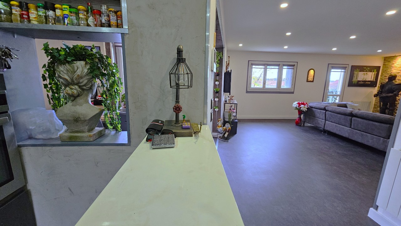 Appartement à Villefontaine — photo 7