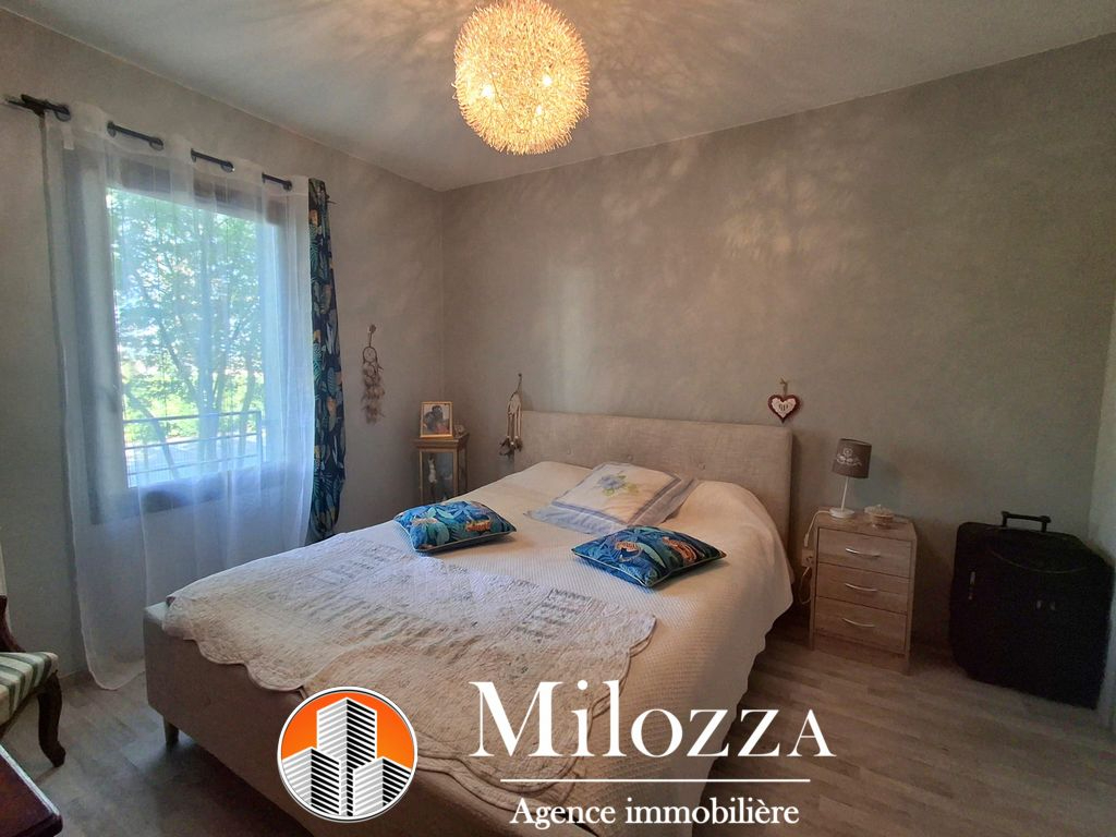 Appartement à Heyrieux — photo 6