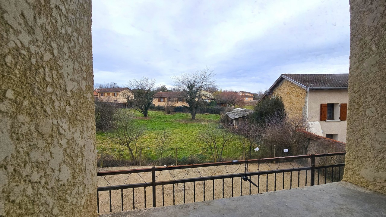 Appartement à L'isle D'abeau — photo 3