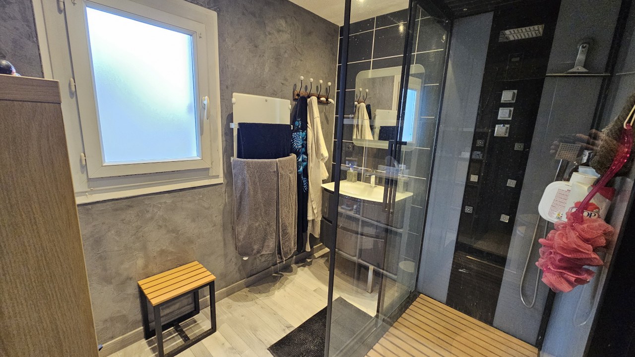 Appartement à Villefontaine — photo 4