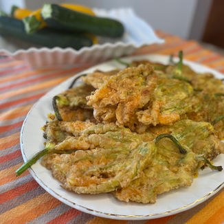 Fried Zucchini Flowers - Fiori di Zuca Friti