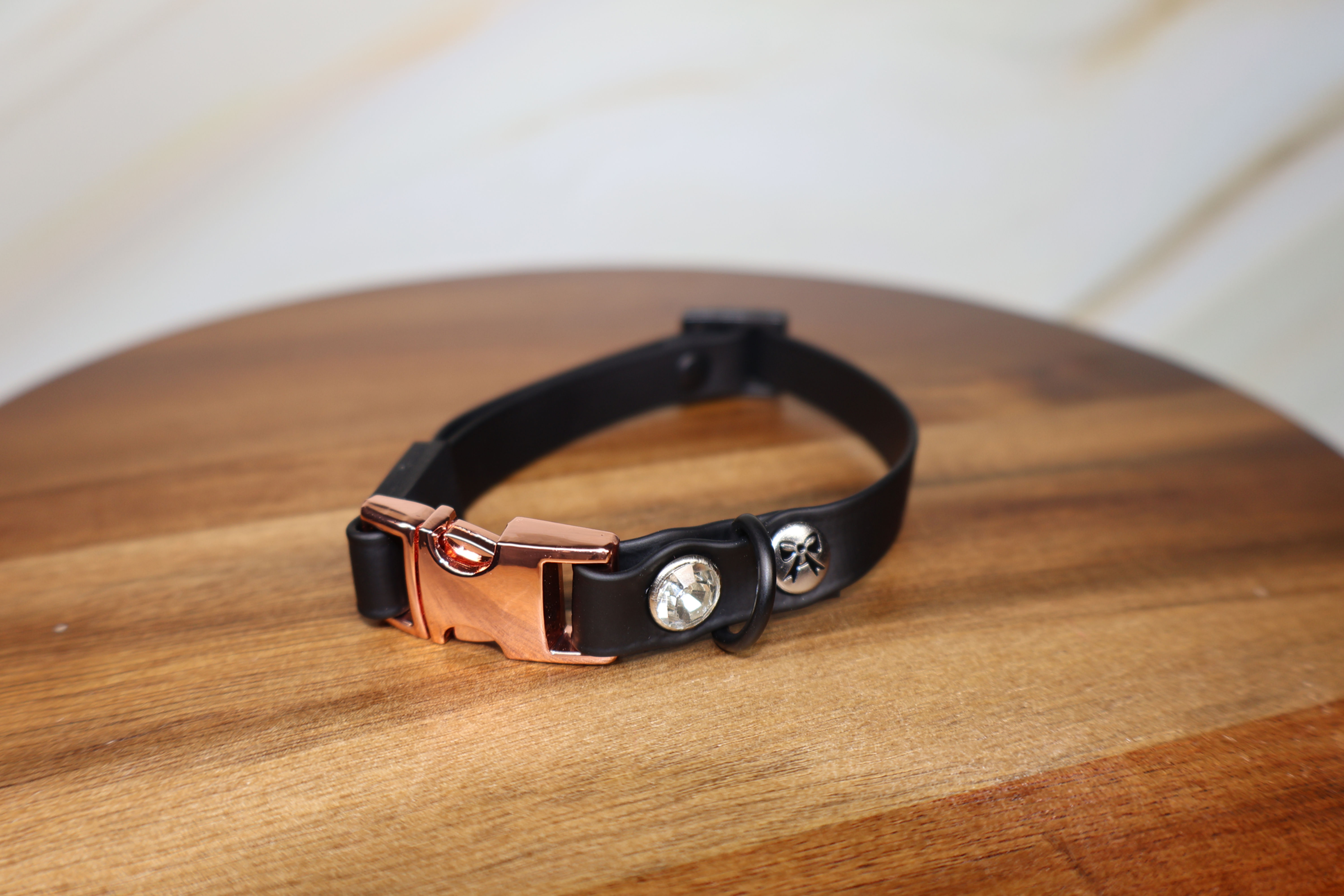 Mini-mignon Noir boucle cuivrée