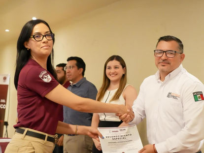 RECONOCEN A PARAMÉDICOS DE SONORA Y CELEBRAN UNA DÉCADA DE SERVICIO DEL CRUM