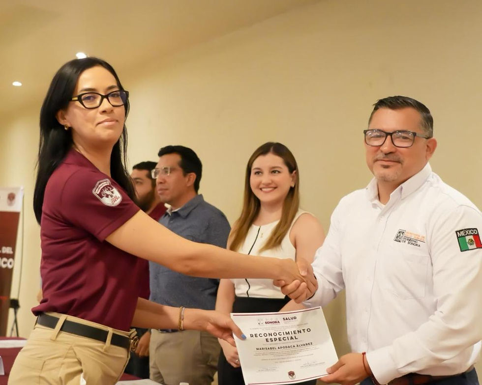 RECONOCEN A PARAMÉDICOS DE SONORA Y CELEBRAN UNA DÉCADA DE SERVICIO DEL CRUM
