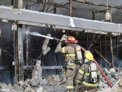 DECLARAN SEGURO EL ACCESO A SAM’S CLUB TRAS INCENDIO; INVESTIGAN CAUSAS DEL SINIESTRO
