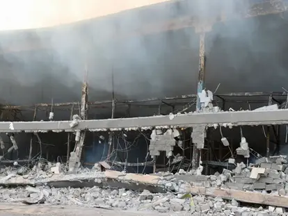 BOMBEROS MANTIENEN VIGILANCIA EN SAM’S CLUB TRAS CONTROLAR INCENDIO EN HERMOSILLO