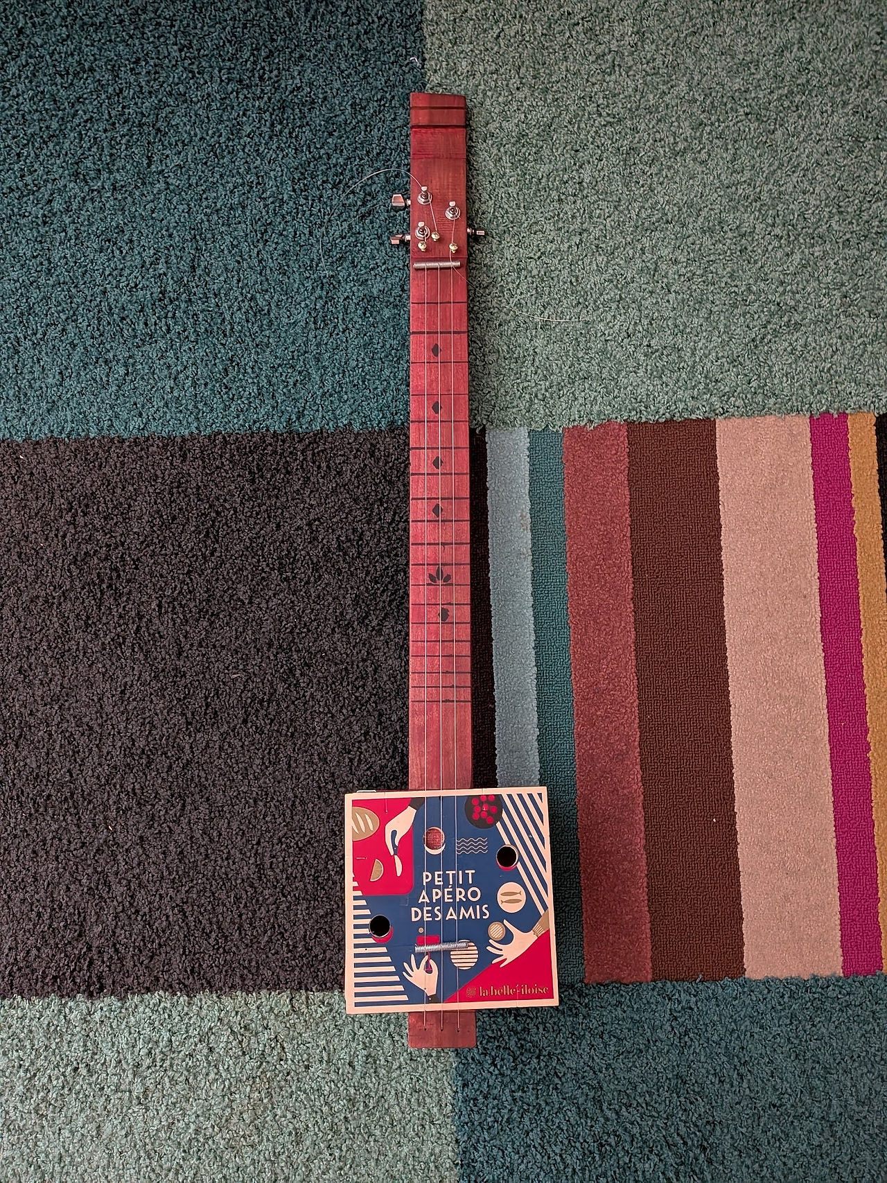 Cigar Box Guitar