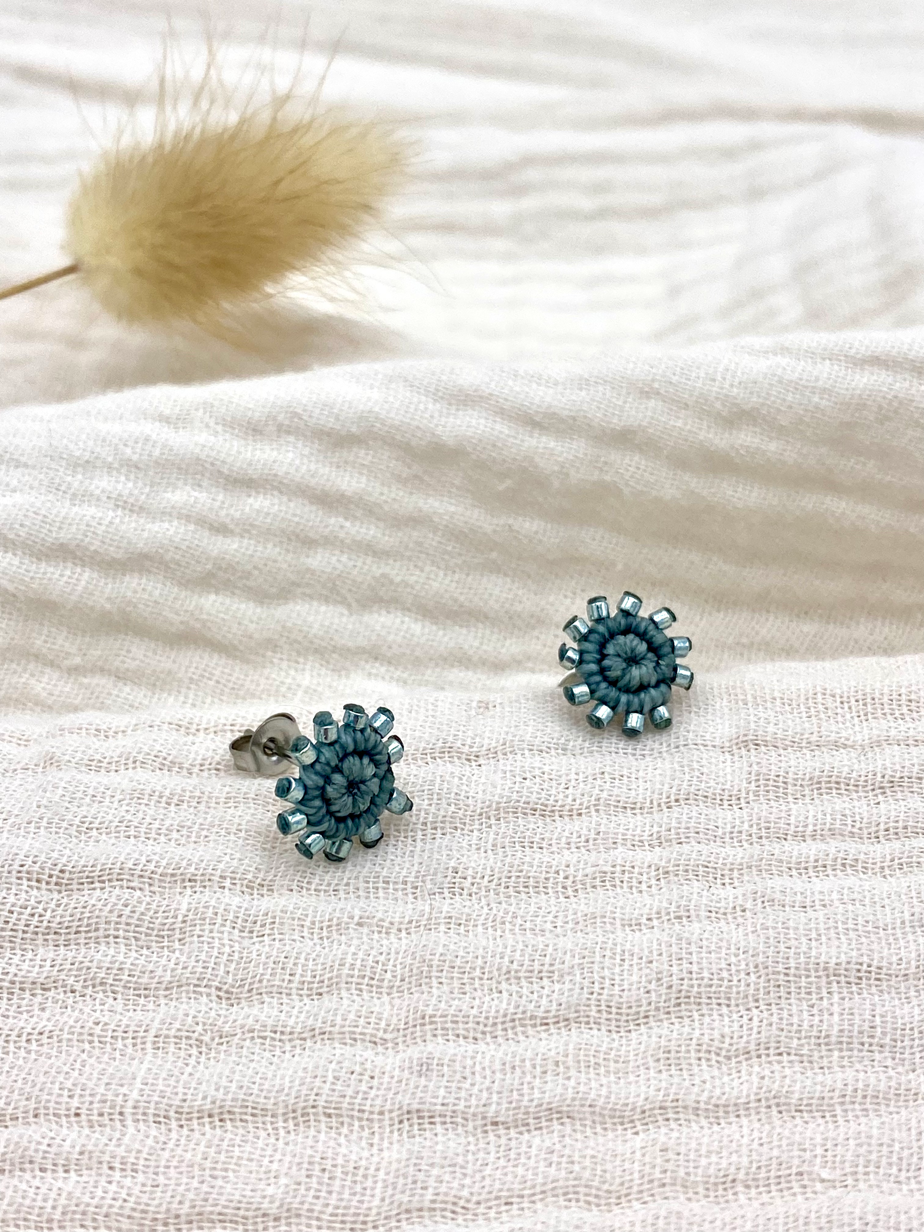 Puces d'oreilles Soleil