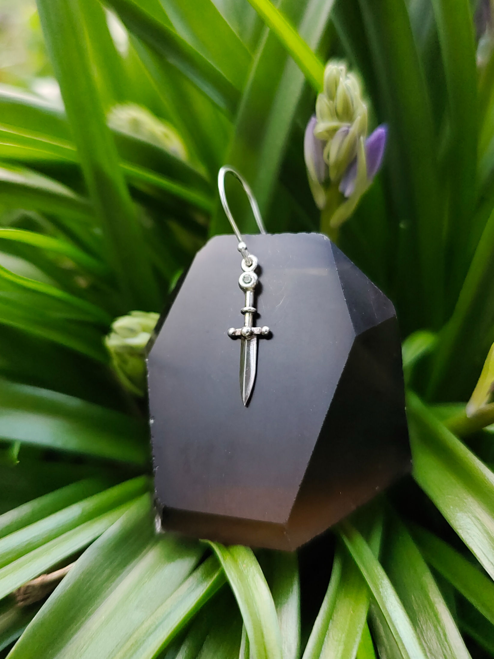 Dagger Dangle Single Earring - Green