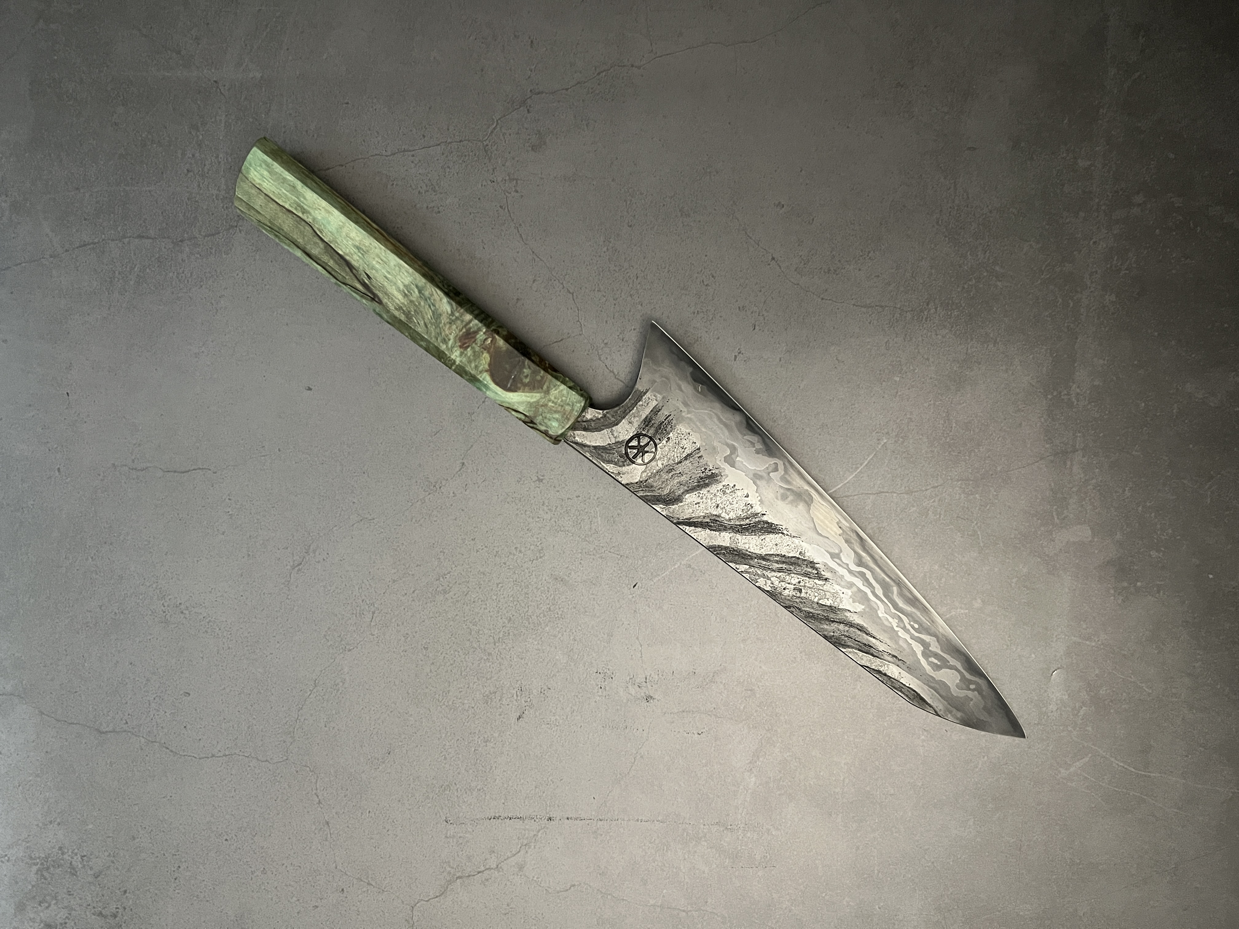 #566 - Gyuto damas twist