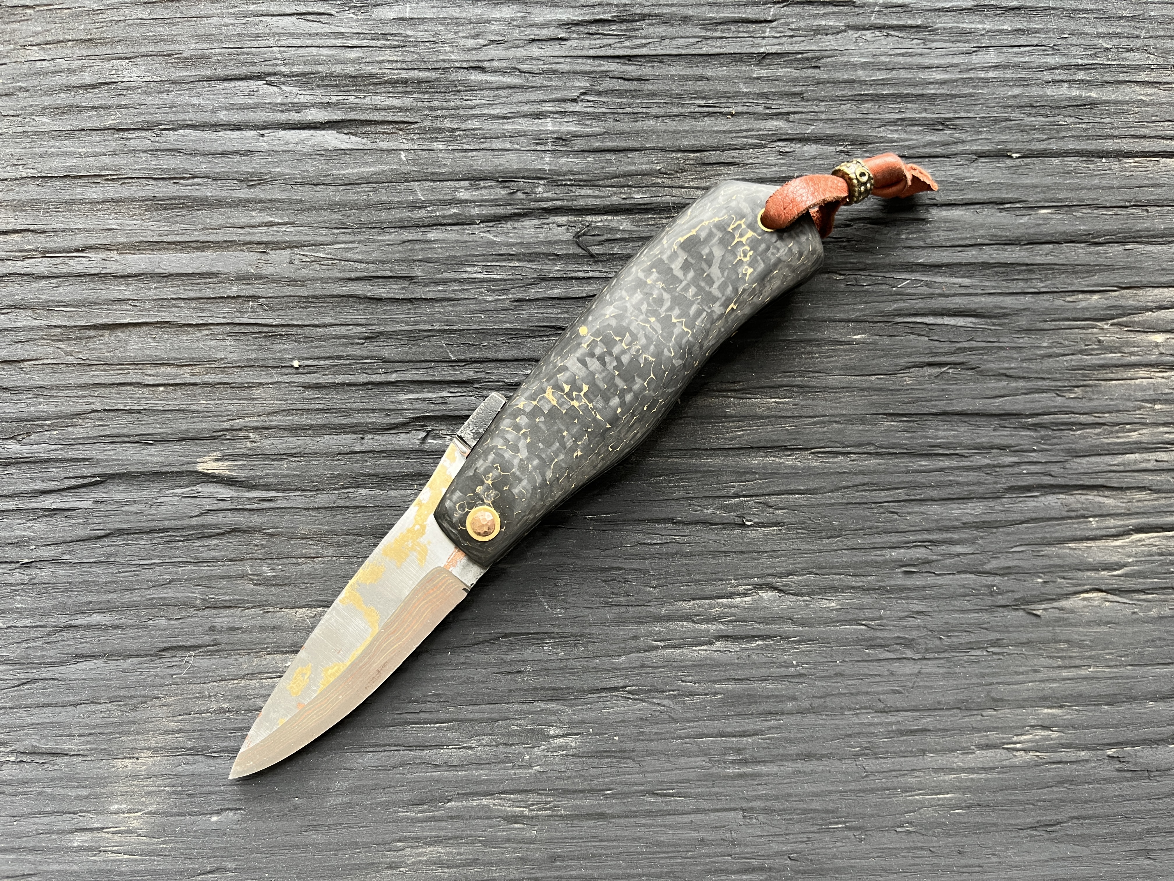 Folding knife #2 - Damas + carbon fiber