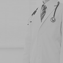 68289419-el-médico-de-pie-sin-rostro_edited.jpg