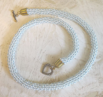 126 Necklace white and blue (2).JPG
